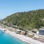Coastal Mirage Sunset Reverie Luxury Seaview Apartment *